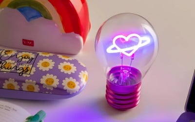 legami-desk-lamp 